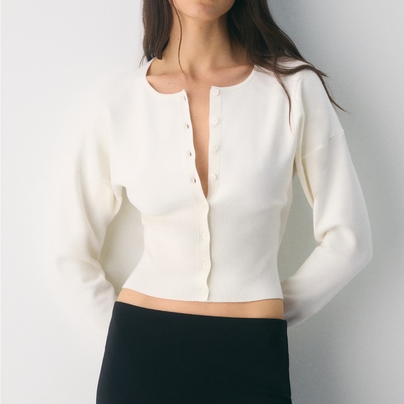 Aritzia Sweaters - Aritizia Golighty Cardigan (light birch)